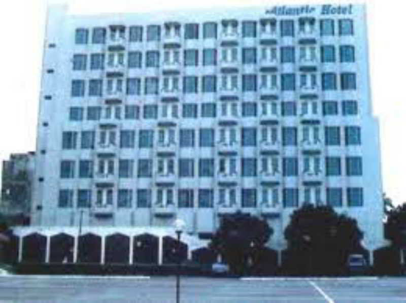 โอโย ทาวน์เฮาส์ 1 โฮเทล ซาเลมบา Hotel จาการ์ตา ภายนอก รูปภาพ